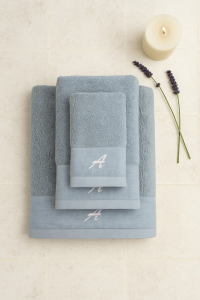 Set completo asciugamani MILANO con ricamo personalizzabile 
